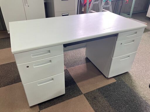 中古　コクヨ　美品　1400　両袖デスク 　W1400xD700xH700　両袖机　愛知県 一宮市 名古屋 稲沢 江南 岩倉 岐阜 羽島 各務ヶ原 三重 愛知 グッドプライス一宮