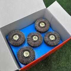 株式会社イチグチ 直径30Φ×巾10×6Φ 粒度#100 フラップホイル【野田愛宕店】【店頭取引限定】【未使用】ITHLV0V5VJAUの画像