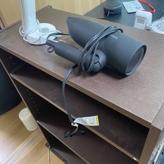 ラック、ドライヤー、デスクライト
