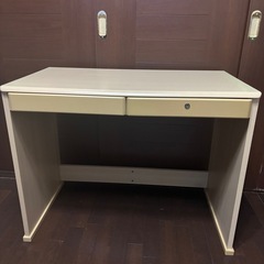 【終了いたしました】
ニトリ　 勉強机 