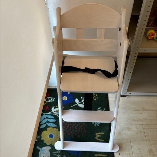 【お値引きしました】ベビーチェア　株式会社　澤田木工所　玩具おまけ付き　★美品★