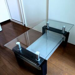 ガラステーブル