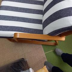 リビングでもダイニングでも使える　チェア　無印の画像