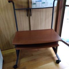 パソコン用デスクの画像