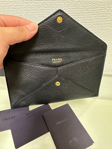 PRADA 長財布