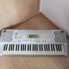 お取引中　カシオ　キーボード　LKｰ202TV　CASIO