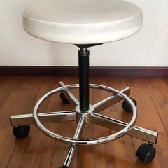 TAKIGAWAのスツールの画像