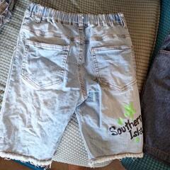 💴⤵値下げ１２０センチ　男児デニムズボン　2枚の画像
