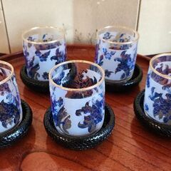 No.59レトロな青いお花の冷茶セット差し上げます。