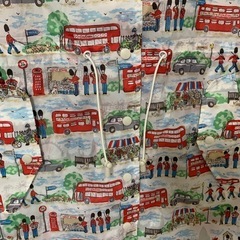 キャス・キッドソン(CathKidston)レインコートの画像
