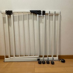 【交渉中】ベビーゲート【¥相談可】　対応幅約65〜85cm　の画像