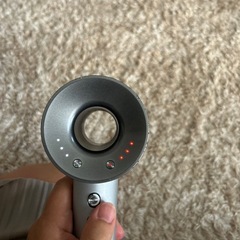 ダイソンドライヤー　の画像