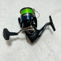 SHIMANO スピニングリール 21ネクサーブC5000HGの画像