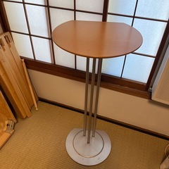 テーブル
