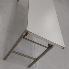 長テーブルの画像