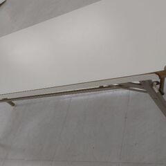長テーブルの画像