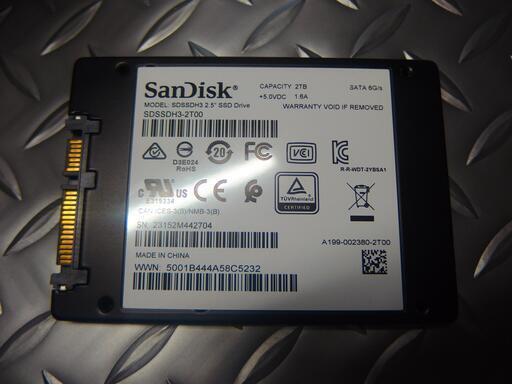 SanDisk　2TBサンディスク 内蔵SSD（SDSSDH3-2T00-J26 ）+ポータブルSSD＆HDD　おまけ付き