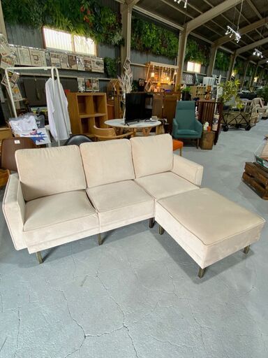 ★LOWYA ロウヤ★ 3人掛けソファ ベージュ オットマン付き ベルベット調 スチール脚 モダン 現行品