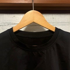 【新品タグ付き】袖レース黒カットソーの画像