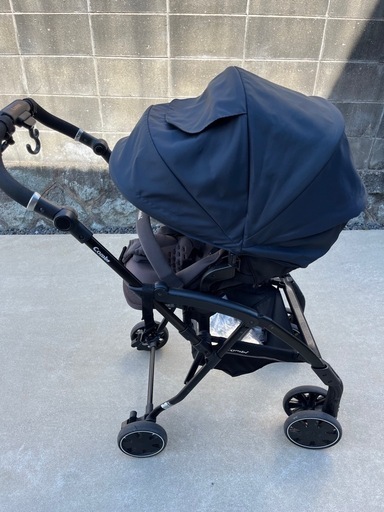 コンビ　ベビーカー　combi AttO