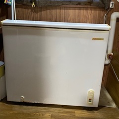 サンヨウ冷凍庫