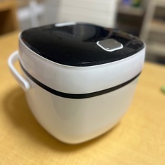 2024年製３合用マイコンジャー炊飯器