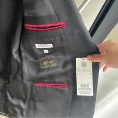 DRESSTERIOR スーツの画像