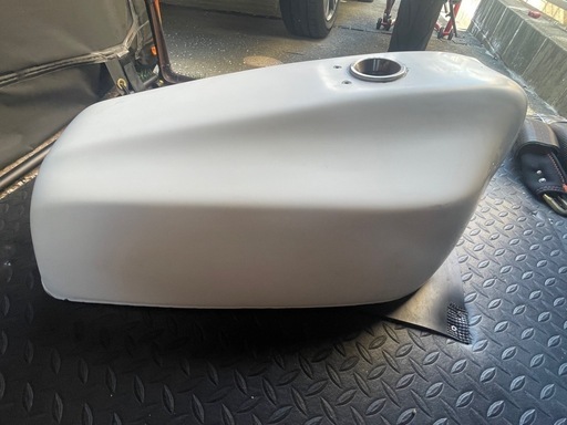 ゼファー400FX仕様タンク（仕様）
