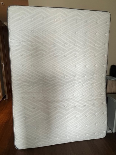 ダブルサイズのマットレス