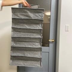 吊り下げ式収納の画像
