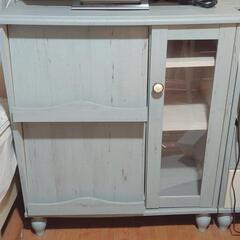 フレンチシャビー風チェスト　2点セットの画像