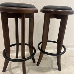 高さのある椅子　2脚セットの画像