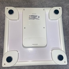 オムロン 体重計　体組成計 HBF-214-Wの画像