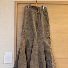 beams スカートの画像