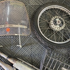 🉐早いもの勝ち！スーパーカブ等　バイク用品　新品部品ありの画像
