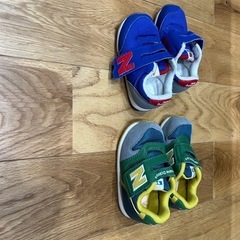 ニューバランスキッズスニーカー