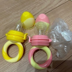 おしゃぶり　離乳食グッズの画像