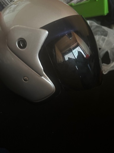 ヘルメット買いたい方いませんか？
