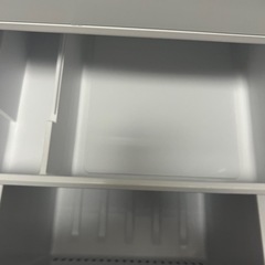23年製アクア135L自動霜取り冷蔵庫の画像