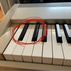 電子ピアノの画像