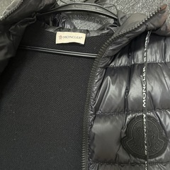(美品)モンクレール  ノースリーブダウンの画像