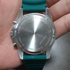CITIZEN 時計　緑の画像