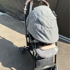 combi コンビ ベビーカートの画像
