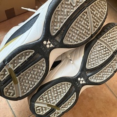 テニスシューズ23センチの画像