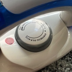 Small iron boxの画像