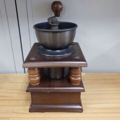 昭和 レトロ アンティーク コーヒーミル メーカー不明の画像