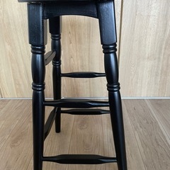 木製
スツール