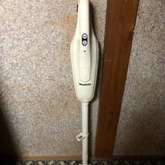 本日お届け可能🉑早い者勝ち❗️マキタ掃除機&バッテリー充電器