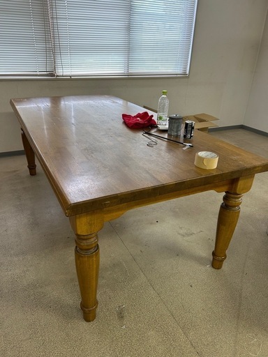 ダイニングテーブル