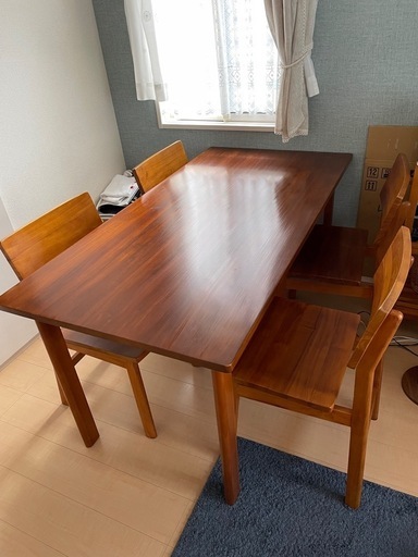 スキャンティークのダイニングテーブルセット